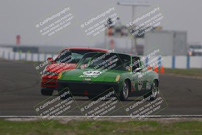 media/Jan-18-2026-CalClub SCCA (Sun) [[8bc6468723]]/Group 3 Race/Turn 1/